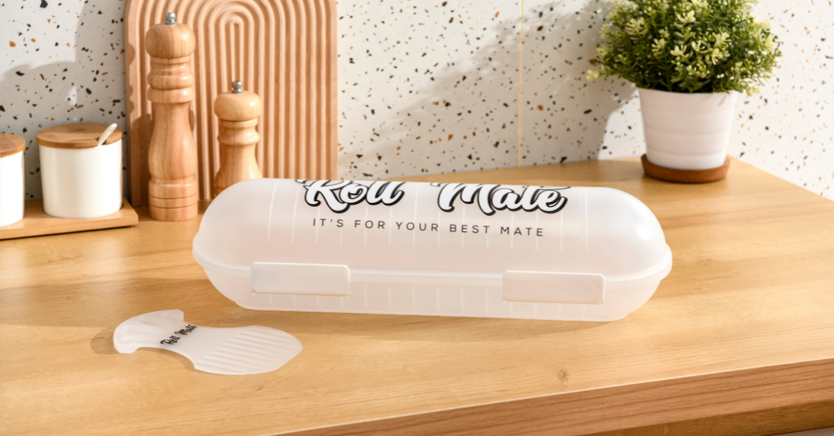 Roll Mate™ Dog Roll Container - Medium (5lb) With Cutter "Paw"